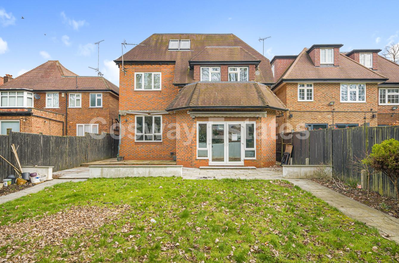 Sunnyfield, London
